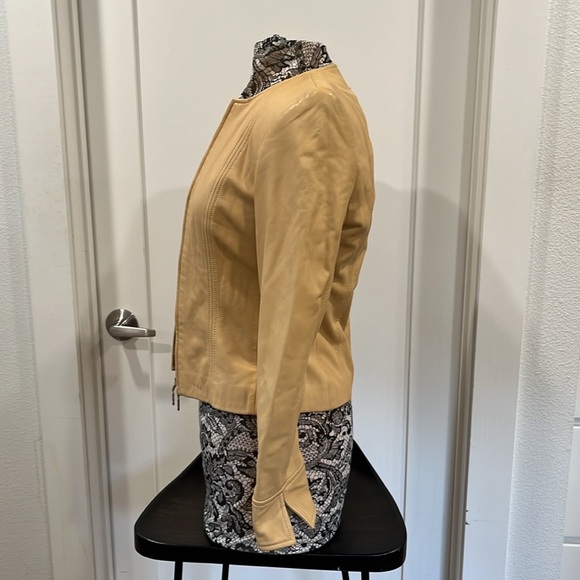 Escada Exquisite Leather Jacket Silk Lining - Picture 8 of 15